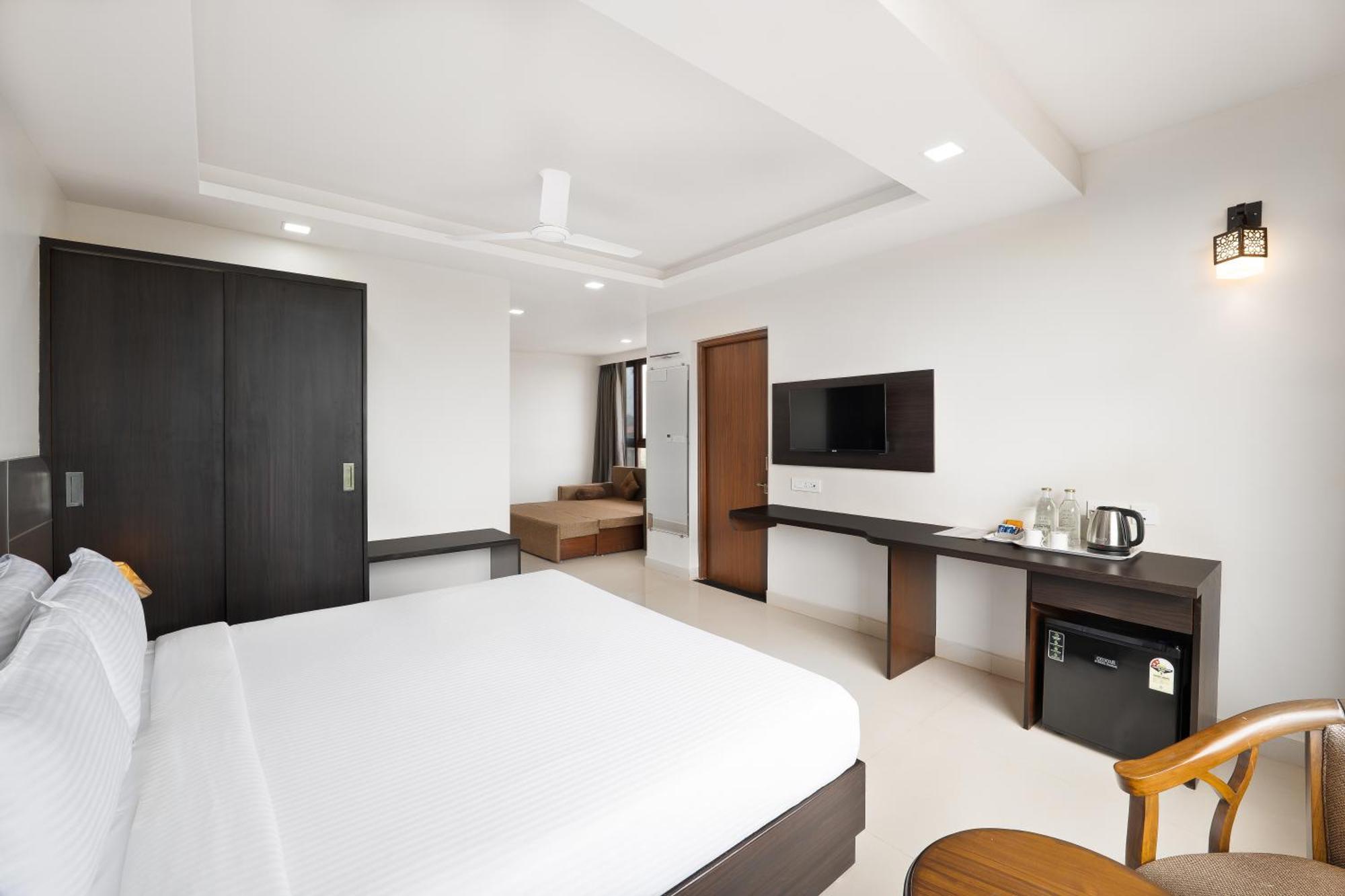 Bsg Porvorim Regency Hotel Goa 外观 照片